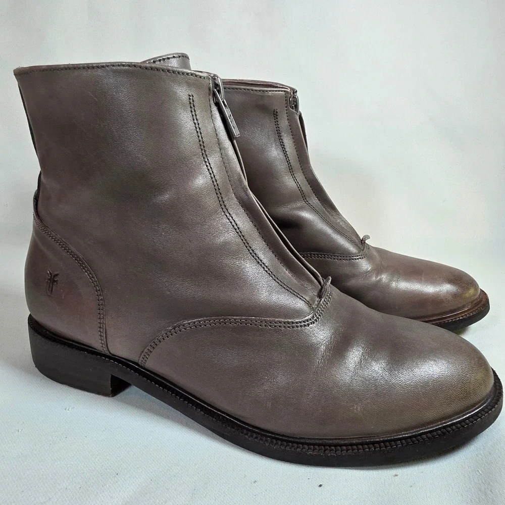 FRYE Kelly Women's 8 Gray Leather Front Zip Ankle Boots Moto Minimalist